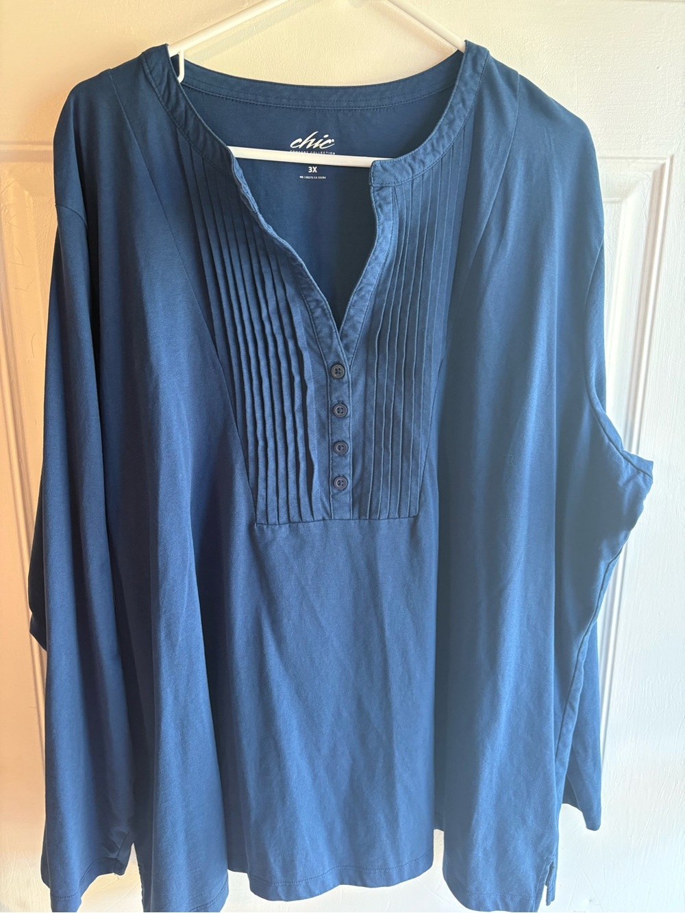 chic Navy Pintuck Split-Neck Tunic